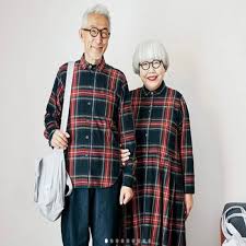Special meaning when wearing cute couple matching outfits. 0igxsqssl5ztnm