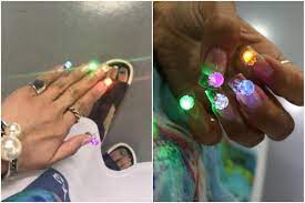 With the universal compatibility, now you can almost any uv or led gel polish and the 24 pieces of led light beads works like a magic always. How To Do Led Light Nail Art Teen Vogue