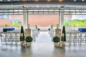 13 Affordable Chicago Wedding Venues See Prices In 2020 Chicago Wedding Venues Wedding Venue Chicago Suburbs Wedding Venues