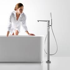 Wasserfall armatur badewanne in aufputzarmaturen für badewannen. Soho 2 0 Freistehende Badewannen Armatur Wunderbad