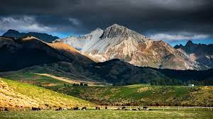 Best Time To Visit New Zealand South Island And North Island Honeymoon Find When Is The B Best Landscape Photographers Cool Landscapes Landscape Photographers