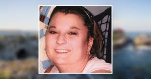 Renee Griggs's Instagram, Twitter & Facebook