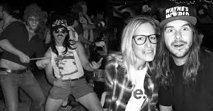 To help all of you out there adorned with facial hair, here are even more ideas of what halloween costumes to wear out and about this october 31st. Epic Halloween Costumes For Guys With Long Hair In 2020