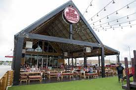 Hat Creek Burger Co Opens In Temple News Tdtnews Com