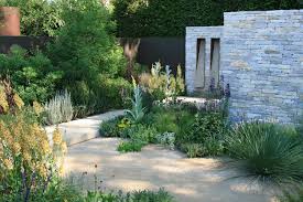 Andy Sturgeon S Winning Design For 2010 Chelsea Flower Show Modern Garden Garden Design Dream Garden
