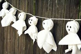 Wheelbarrow + dirt + skeleton head + bag of bones + fake bird. 62 Spooktacular Diy Halloween Decorations
