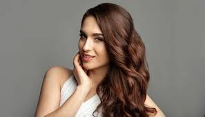 Putting harsh chemicals and bleach on natural hair can be hugely oftentimes, there have been some amazing transformations for women because of how they restyle their hair in order to suit their face's shape. Evergreen Brown Hair Color Shades That Will Never Disappoint You Nykaa S Beauty Book