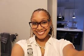 Gayle Kendrick's Instagram, Twitter & Facebook