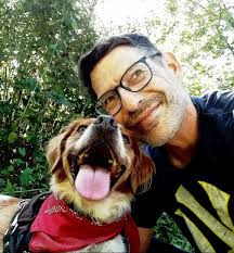 Martin Rütter ist DER #Hundeprofi in #Deutschland. Er weiß, wie Hunde  ticken und was bei Herrchen und Frauchen schief läuft. #hundebesitzer  🐕https://1.ard.de/martin-ruetter-promitalk