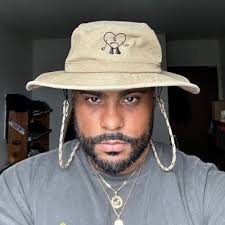 Minnie Watts (@min_wat02)