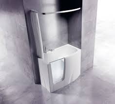 Small bath and shower combo. Mini Bathtub And Shower Combos For Small Bathrooms