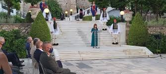 Jun 16, 2021 · η ιστορία και η πολιτιστική κληρονομιά της θεσσαλονίκης ενέπνευσαν τη λαρισαία εικαστικό σίλεια μπαχτσέ, η οποία επισκέφθηκε τον δήμαρχο κωνσταντίνο ζέρβα, θέλοντας να τιμήσει την πόλη, το θεσμό και τον ίδιο τον. Odzvf Oq Wb80m