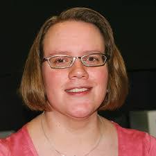 Lisa Crossley's Instagram, Twitter & Facebook