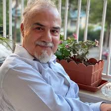 قدم النجم الاردني عاكف نجم اعتذاره...