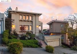 685 Calmar Ave Oakland Ca 94610 Movoto Com Residential House Family House House Styles
