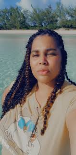 Spending time with the family at the beach... 🏖 🌊