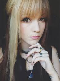 Twitter Ledabunnie Yey Hair Is Completely Done Hair Pictures Split Dyed Hair Hair Styles