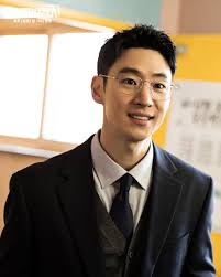 Born on july 4, 1984, he made his acting debut in many short films and indie films as a student at korea national university of arts. Lee Je Hoon S Stunts Seem Too Basic For Someone Who Receives 100 Million Won Per Episode Mymusictaste