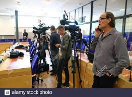 Vi gör det enklare för dig att söka jobb. Doppelmord Stockfotos Und Bilder Kaufen Alamy