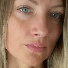 Amber Layman (@amberlayman2)