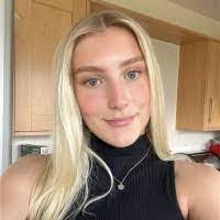 Leah Mcfarland's Instagram, Twitter & Facebook