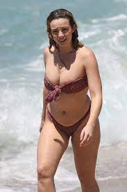Played over and over in show promos before it even aired, matt had told abbie he was an astrophysicist. Abbie Chatfield In Bikini At A Beach In Sydney 12 10 2020 Hawtcelebs