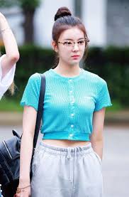 Itzy yeji 190331 gimpo airport from japan. Itzy Pics åœ¨twitter ä¸Š Lia 190519 Airport Look ï¾Ÿ Itzy ìžˆì§€ Lia Https T Co U8nfrnelxz Twitter