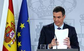 Es licenciado en economía por un centro privado adscrito a la universidad complutense y político. Pedro Sanchez Percibira Un Salario De 82 978 Euros Economia El Pais