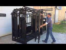 Sc3800 Herdpro Squeeze Chute S B Custom Innovations Cattle Equipment Manufacturer Chute Cattle Squeeze