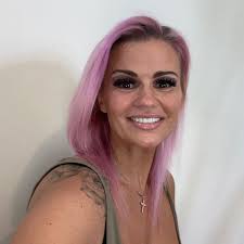 Kerry jayne elizabeth katona (born 6 september 1980) is an english singer/songwriter and tv personality. Kerry Katona Promiflash De