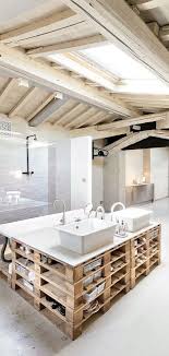 Fai da te è l'espressione che definisce un'azione o lo svolgimento di un'attività manuale per conto proprio, senza necessità di essere professionisti in quel determinato settore. Ristrutturare Il Bagno Con Stile Arredobagno Online