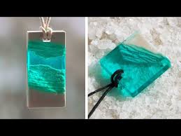 1 Gypsum Epoxy Resin Pendants Made Out Of An Epoxy Resin 7 Cheap And Easy Diy Jewelry Ideas Youtube Easy Diy Jewelry Resin Diy Epoxy Resin Diy