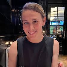 Eva Neff's Instagram, Twitter & Facebook