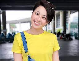 Gaya rambut yang satu ini menjadi perhatian setelah beberapa selebritis hollywood memakai jenis gaya rambut ini. 32 Gambar Rambut Janna Nick Ide Terkini