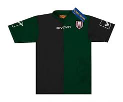 This item is part of the kit supplied to the team and made available to the players for the 2020/21 season of serie bkt. Chievo Verona Kit History Football Kit Archive