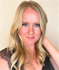 Carmen Hackett's Instagram, Twitter & Facebook