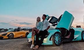 Bên dưới bức ảnh, các fan. Bui Tiáº¿n DÅ©ng Lang Máº¡n Cung Báº¡n Gai Tay Ben Xe Khá»§ng HÆ¡n 20 Tá»‰ Bong Ä'a Viá»‡t Nam Thanh Nien