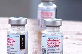 La vacuna de moderna es eficaz, pero puede provocar efectos secundariosefe. Moderna Espera Poder Pedir En Junio La Autorizacion De Su Vacuna Covid 19 Para Adolescentes Diariofarma