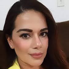 Gabriela Vera's Instagram, Twitter & Facebook