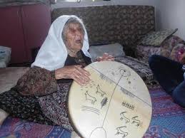 Sivas Hafikli Bir Turkmen Alevisi Gok Tengri Gelenekleri Anadolu Da Yasamaya Devam Ediyor Samanizm Antika Haritalar Mitoloji