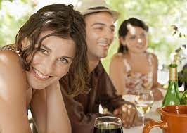 To say this in spanish you would say, ¿andan ustedes hablando de mí translation: 12 Ways Dating A Spanish Girl Will Change You