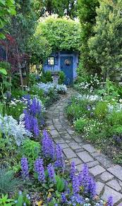 Pin By Lisa Newbury On Front Entrance Garden In 2020 Country Cottage Garden Dream Garden Cottage Garden Design