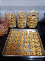 Masih kemas cuma sunyi saja.maaf sangat sangat reen terlalu sibuk dengan rutin harian sejak kebelakangan ini. Biskut Semperit Bunga Dahlia Share Masakan Share Resepi Facebook