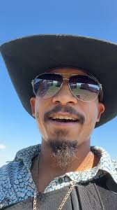 Wayne Arellano's Instagram, Twitter & Facebook