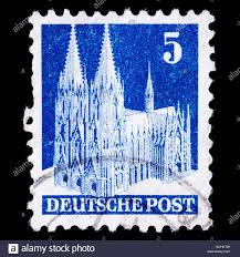 Finde hier alle aktuellen informationen der deutsche post filiale kölner landstr. Briefmarke Deutsche Post Koln Munster 5 Pfennig 1948 Gestempelt Stockfotografie Alamy