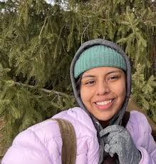 Welcoming New and Familiar Faces to Manomet's Bird Banding Season!