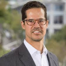 Daniel Edsall's Instagram, Twitter & Facebook