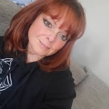 I am in Brookfield Wisconsin love and are you a true Redhead