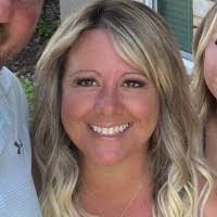 Holly Maxey's Instagram, Twitter & Facebook