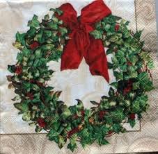 Hortisologne, producteur de plant divers spécialisé dans les fraisiers, vous propose des arbustes fruitiers, fleurs, plants de légumes, matériel de jardinage. Couronne De Lierre De Noel Boutique Www Auxperlesdeserviettes Com